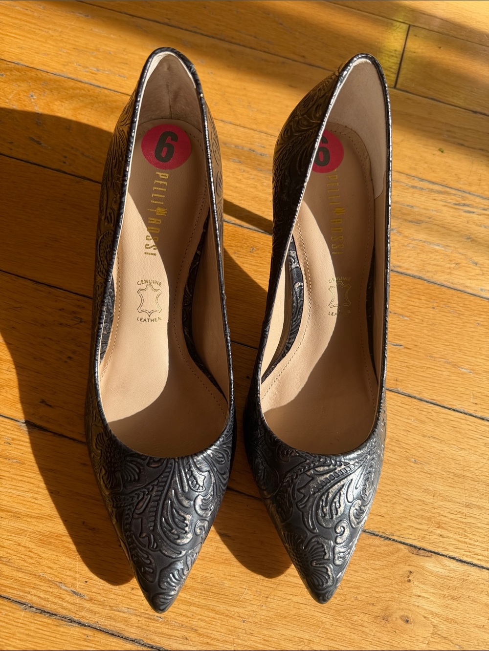 Pelle Moda Black Embossed Leather Pointed Toe Pumps